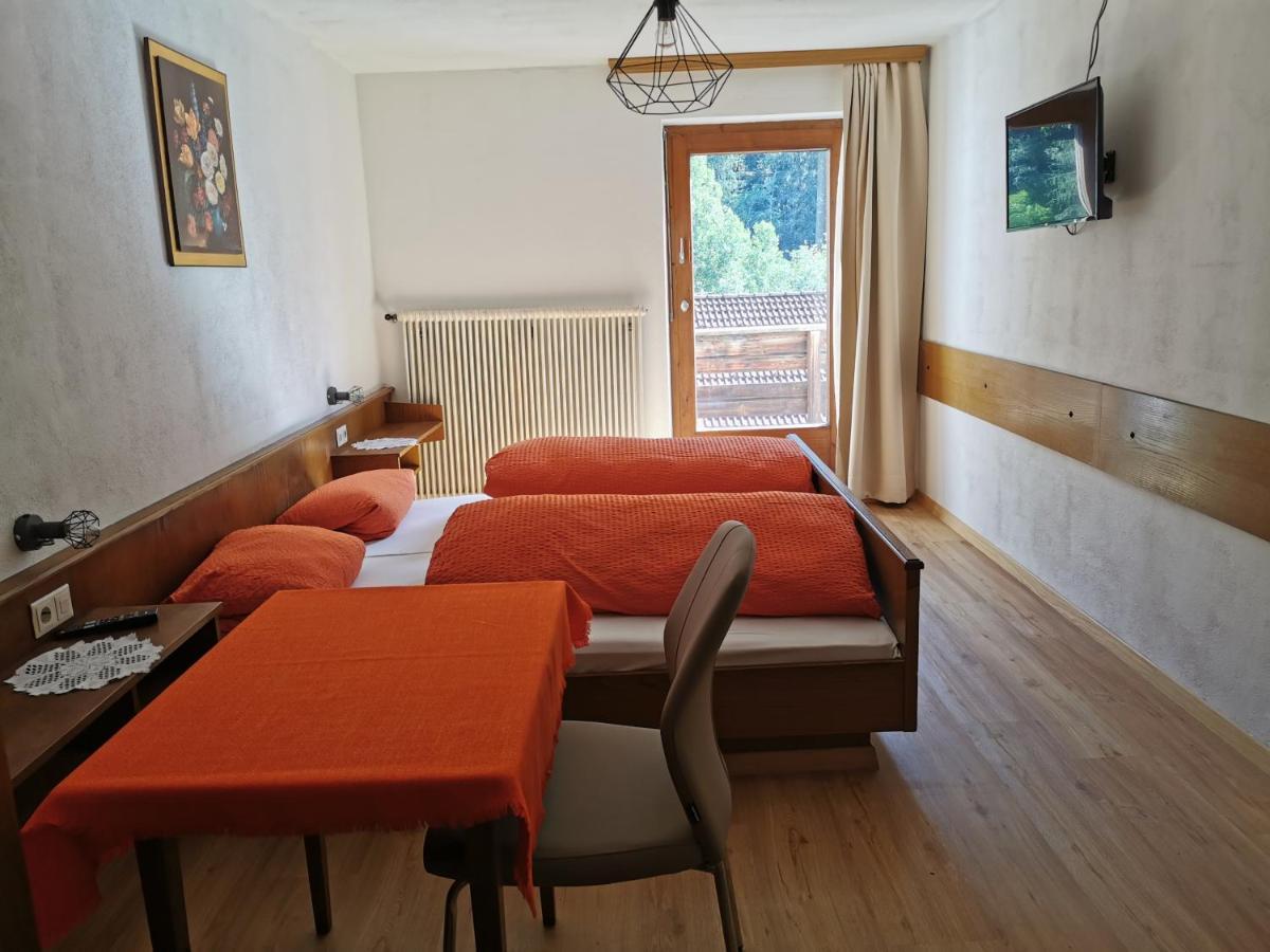 Gasthof Zum Loewen Landeck Exteriör bild